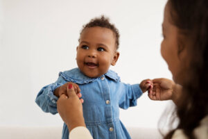 Navigating the Challenges of Colic and Weaning: A Guide for Parents